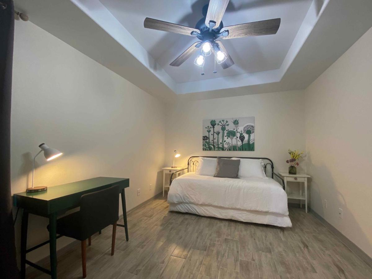 Quiet 2Br 2Ba, Laundry, Wi-Fi, Near Shops & Restos Apartment McAllen Exterior photo