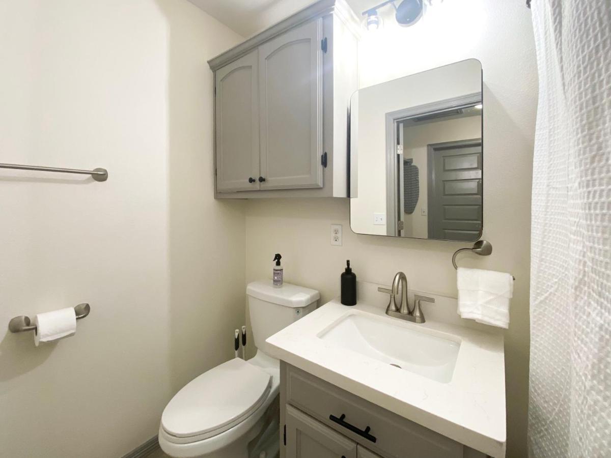 Quiet 2Br 2Ba, Laundry, Wi-Fi, Near Shops & Restos Apartment McAllen Exterior photo